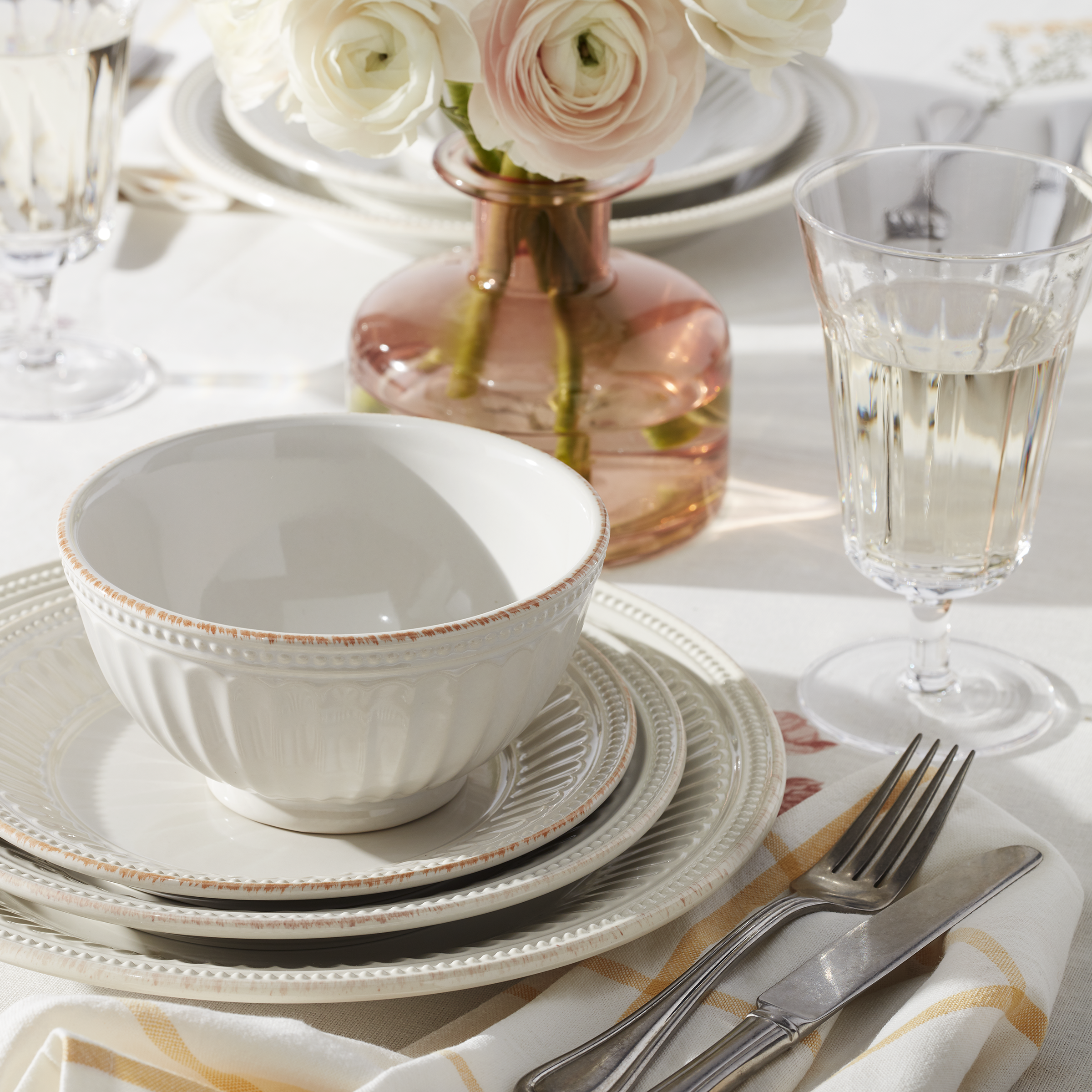 Stoneware Bowls Set of 4 with Carved Design & Tea-Stained Details | French Perle