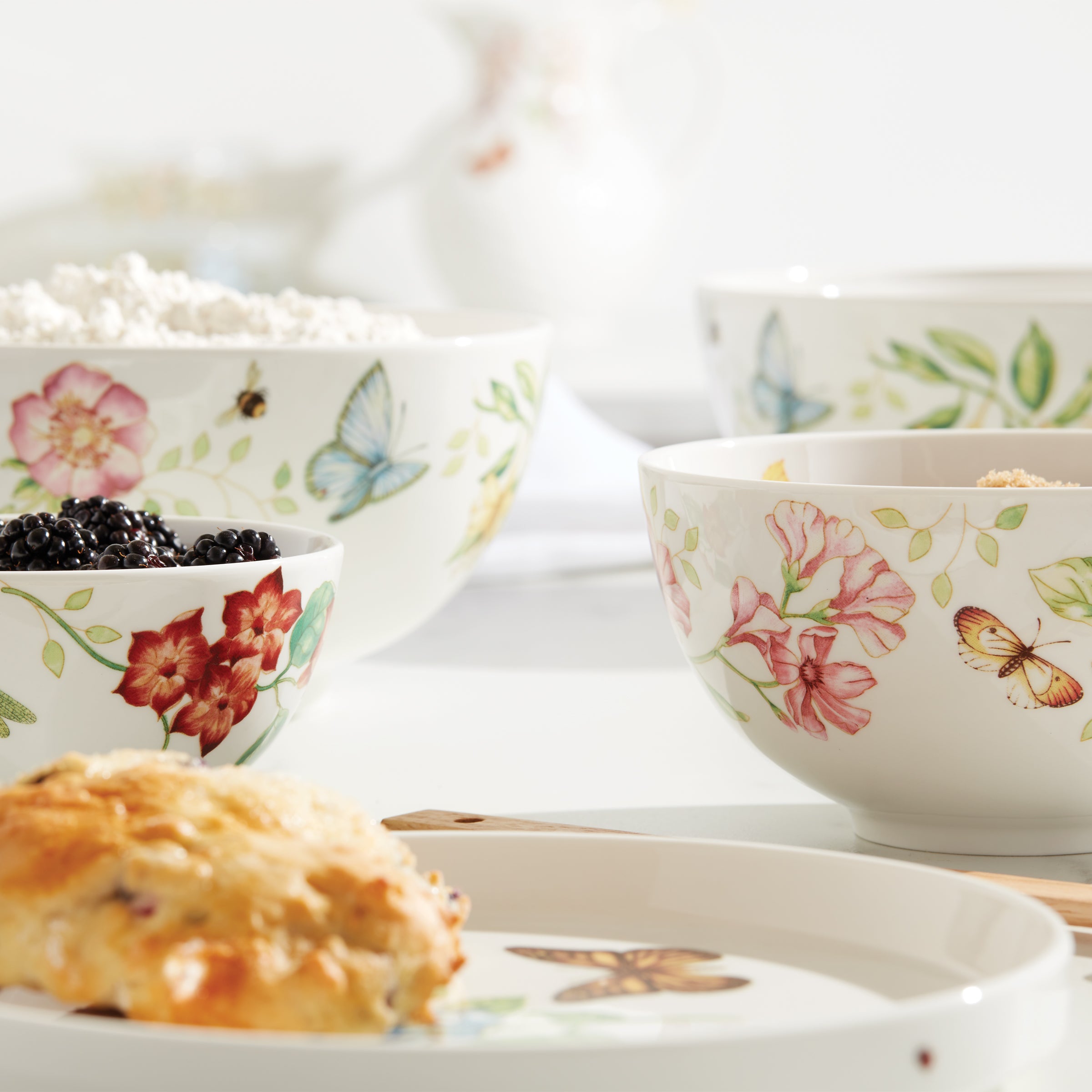 Butterfly Meadow Porcelain Dinnerware Set | 8-Piece Nesting Dishes