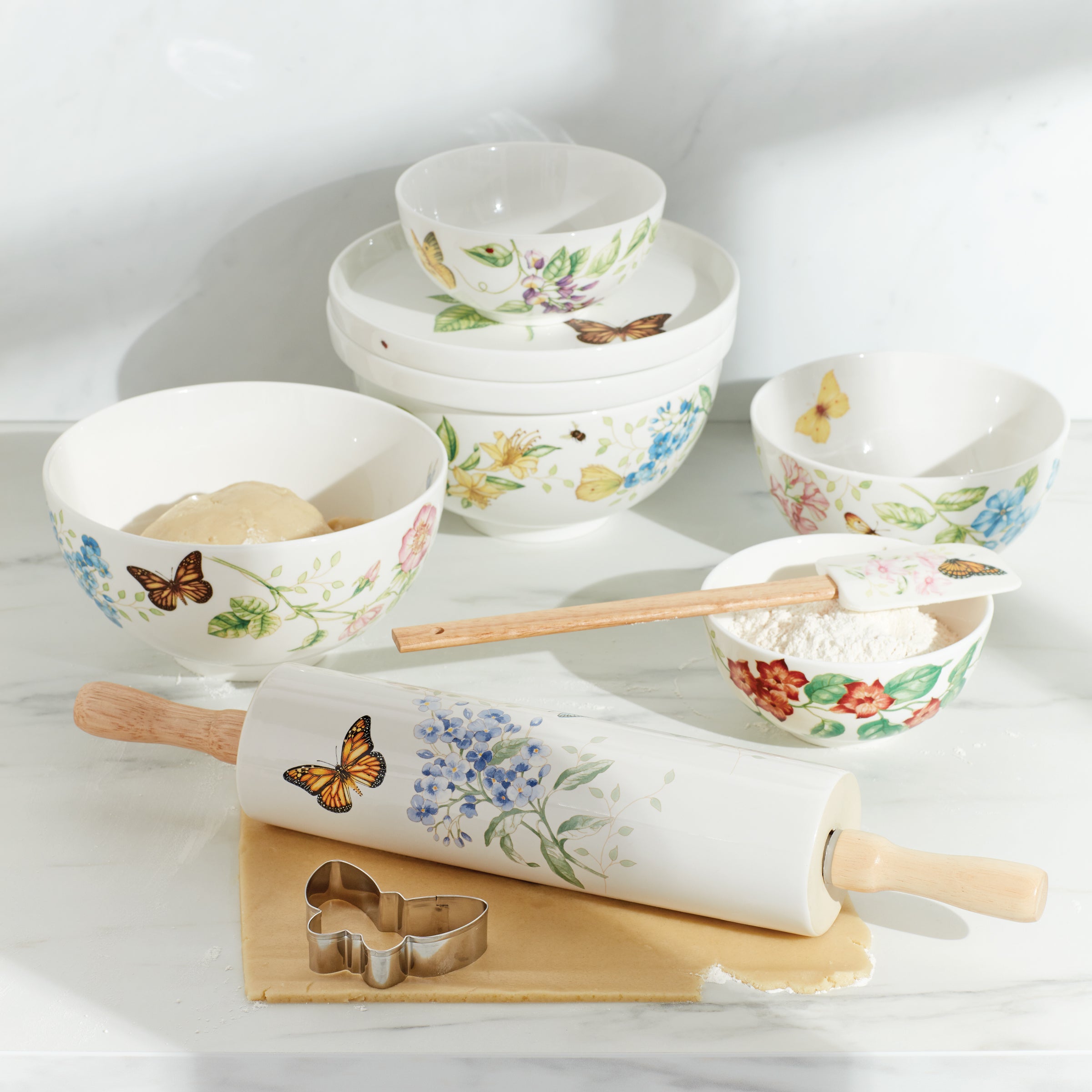 Butterfly Meadow Porcelain Dinnerware Set | 8-Piece Nesting Dishes
