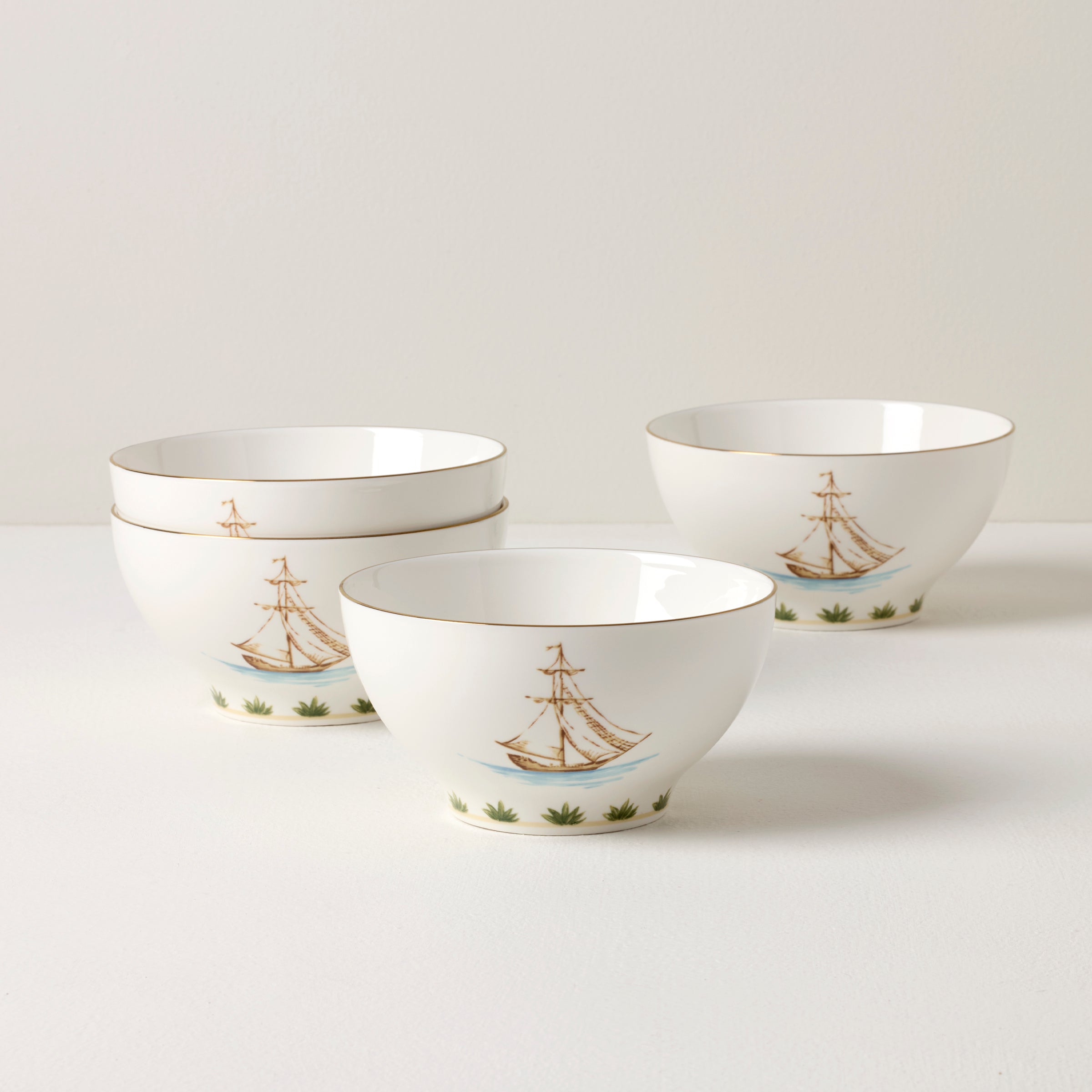 Porcelain Rice Bowls Set of 4 with Gold Trim | British Colonial Tradewind