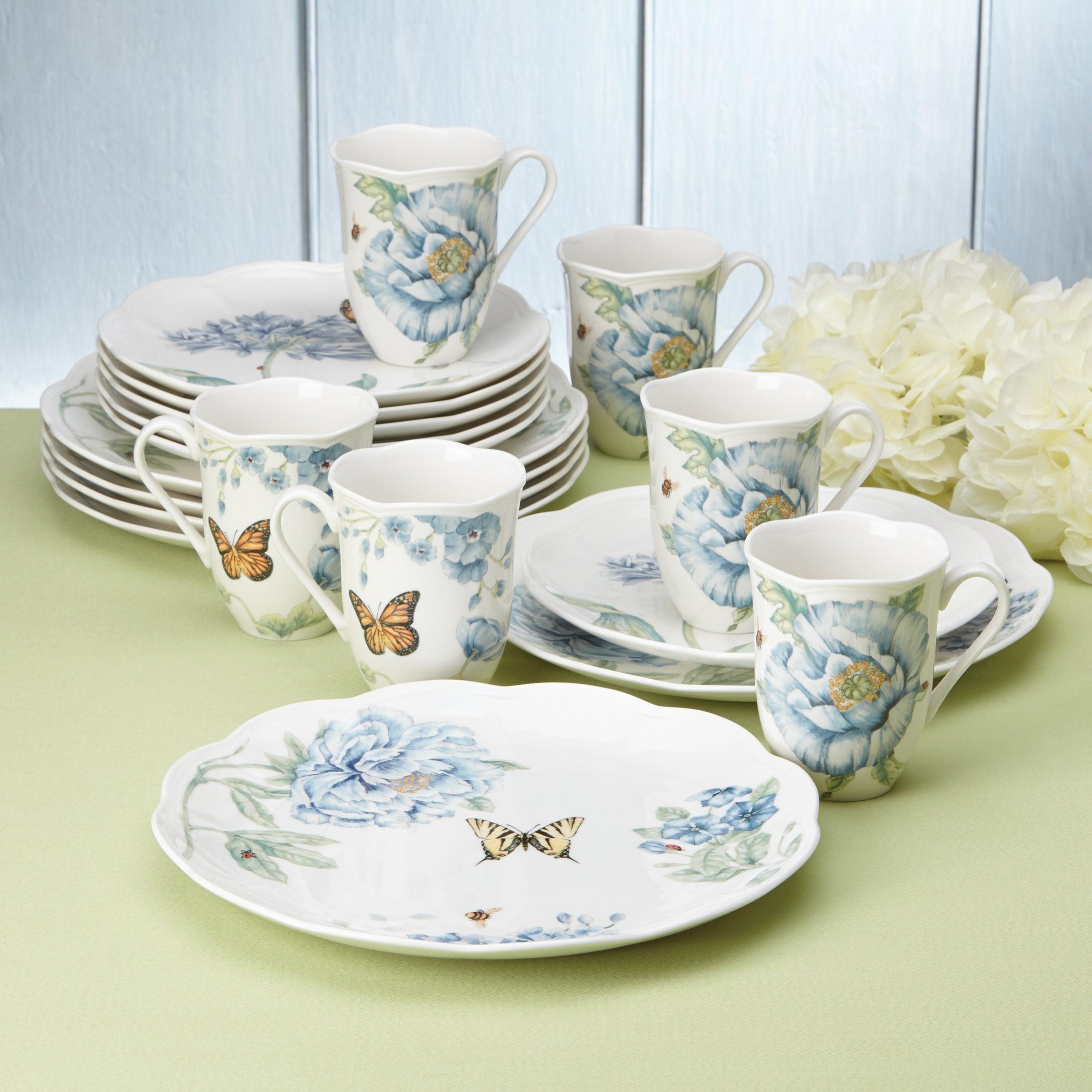 Butterfly Meadow Blue 18-Piece Dinnerware Set | Ceramic Porcelain