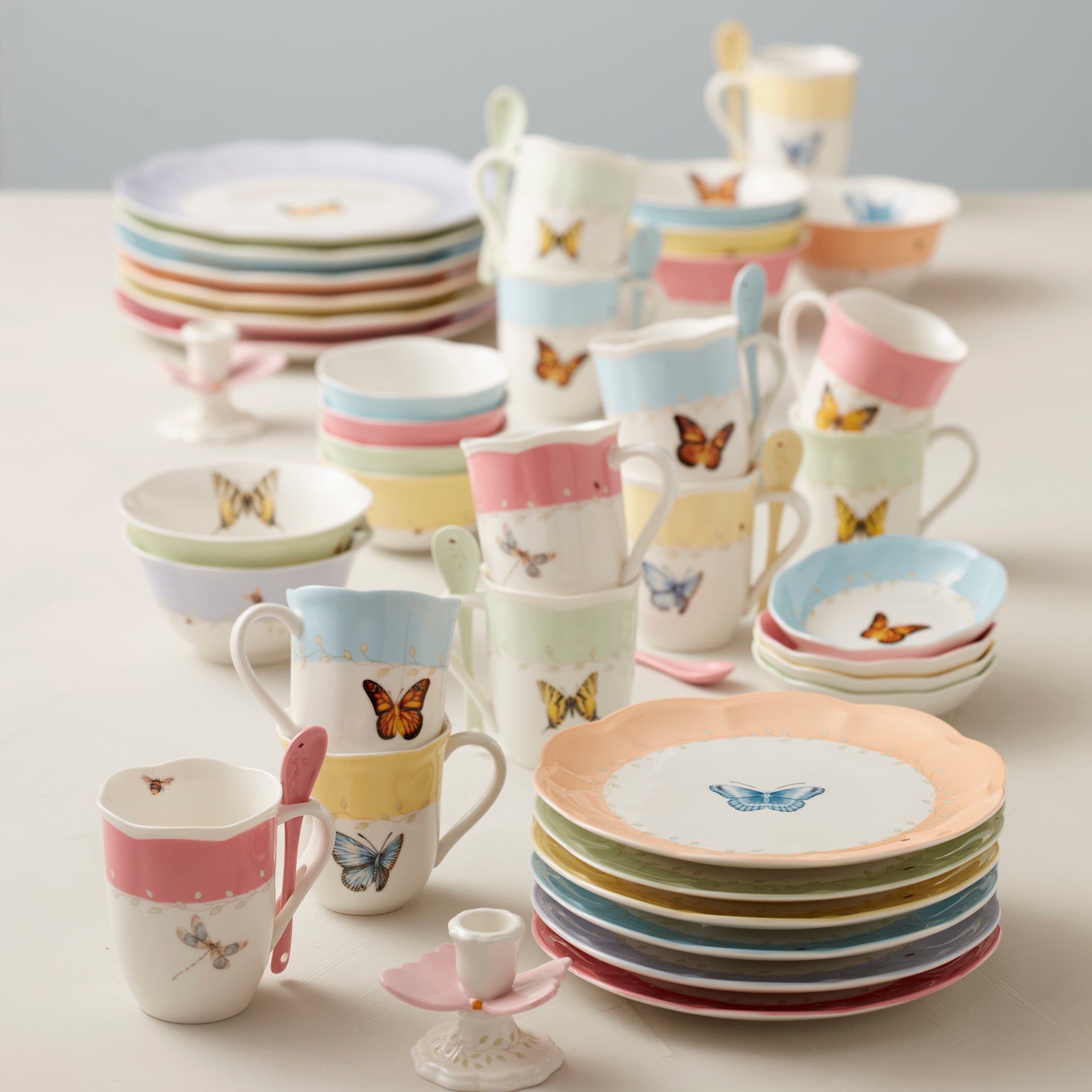 Butterfly Meadow 18-Piece Dinnerware Set in Pastel Colors | Charming Tabletop