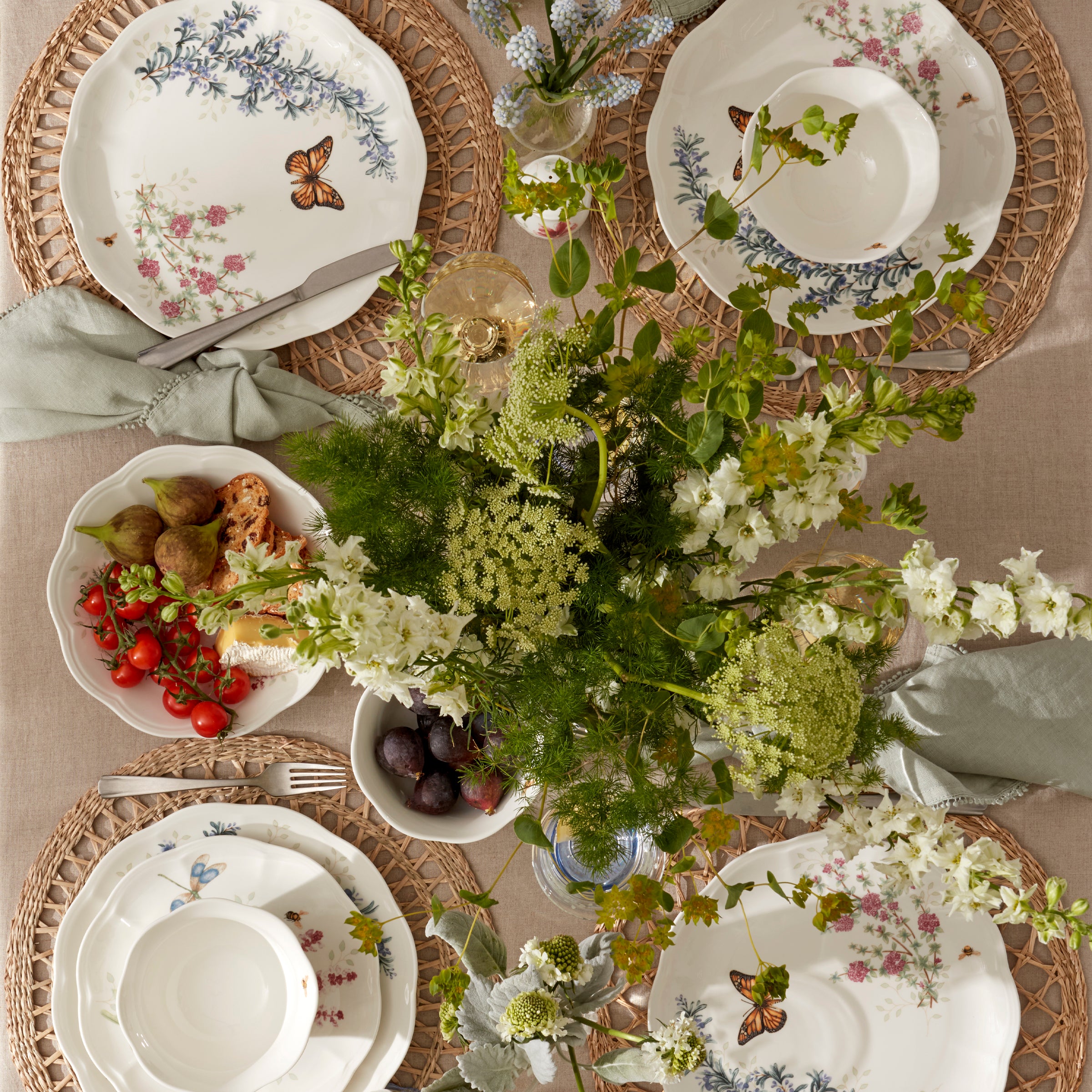 Butterfly Meadow Herbs Dinner Plates Set of 4 | Floral Design