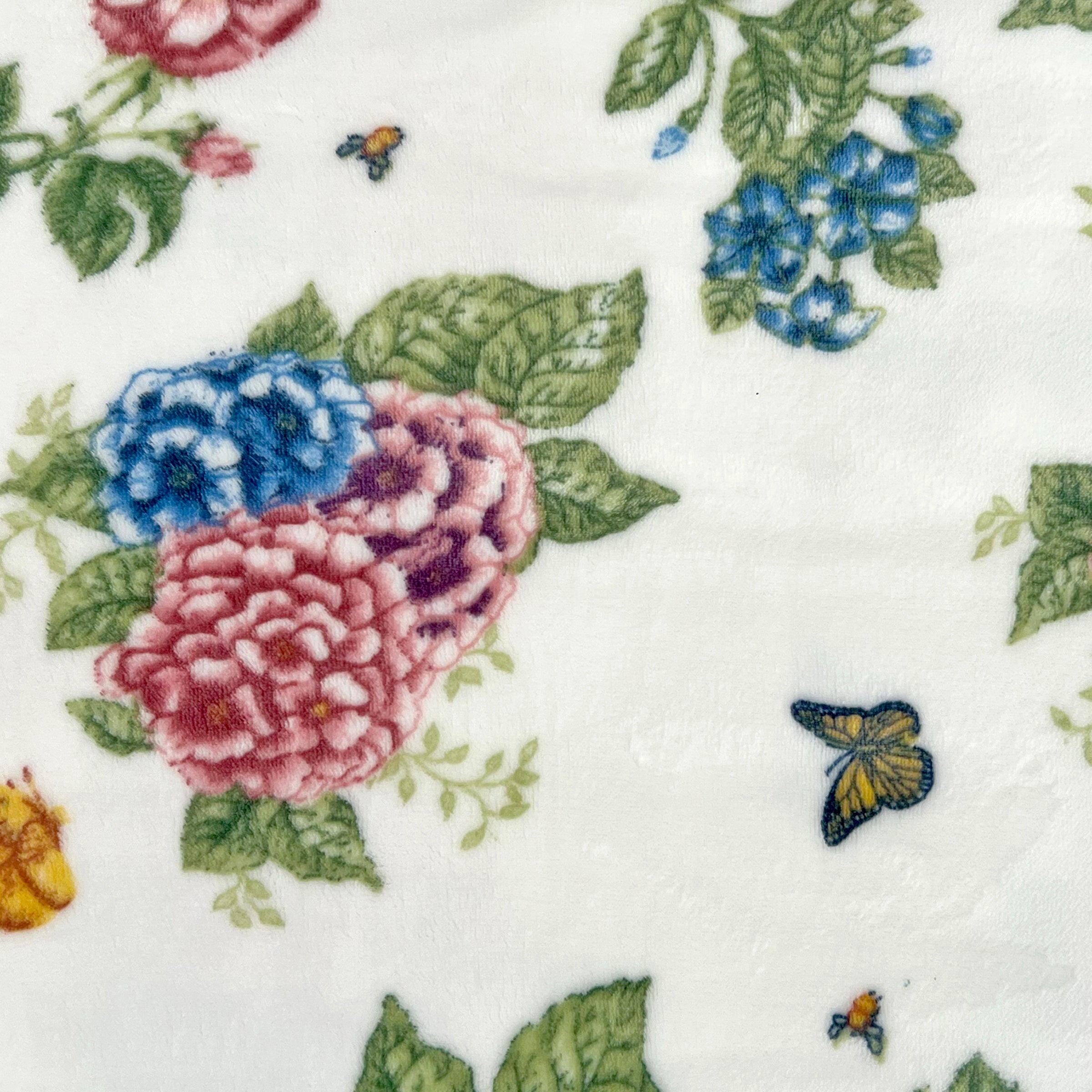 Butterfly Meadow Hydrangea Throw Blanket for Cozy Comfort | Floral Design
