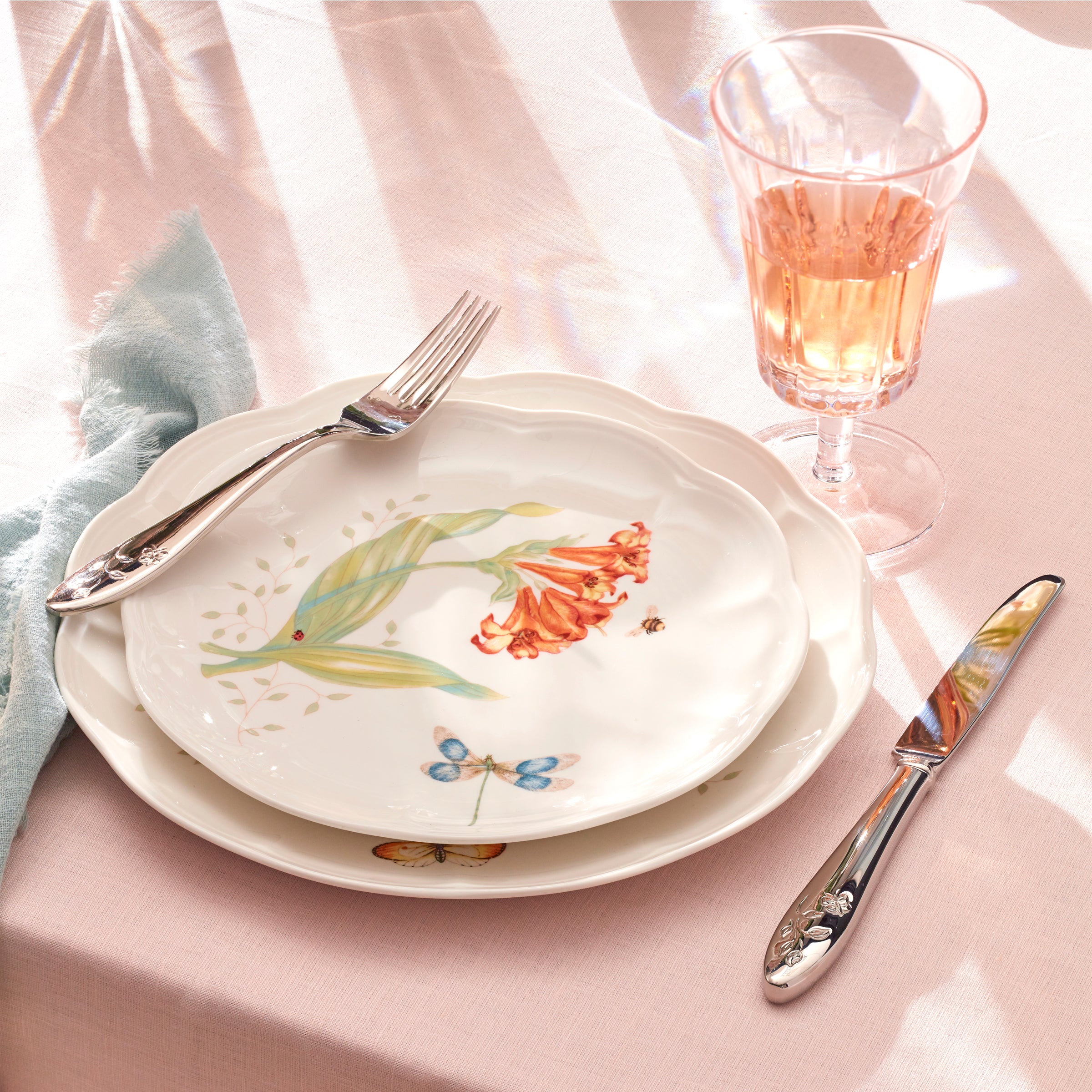 18-Piece Butterfly Meadow Dinnerware Set | Scalloped Ceramic Porcelain