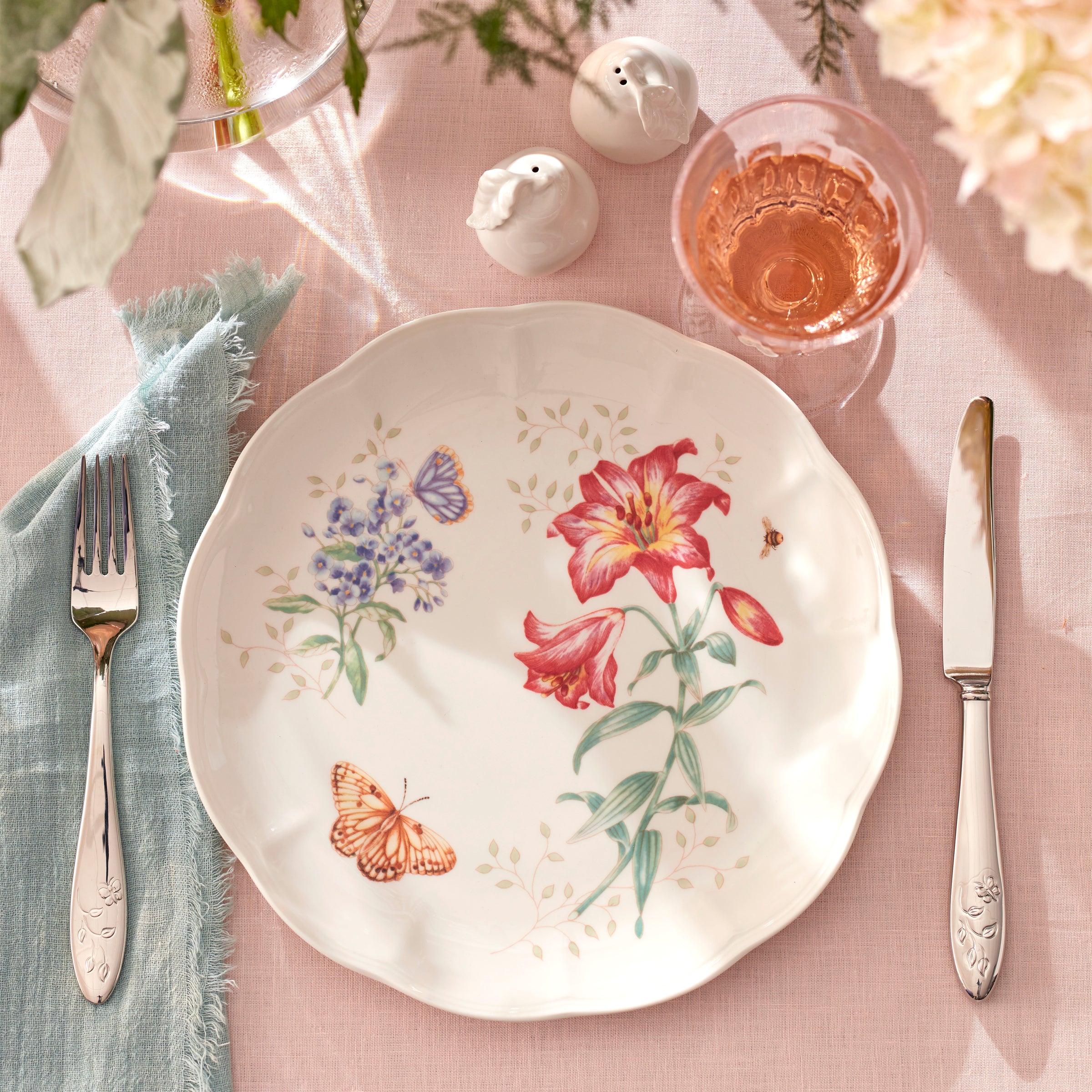 18-Piece Butterfly Meadow Dinnerware Set | Scalloped Ceramic Porcelain
