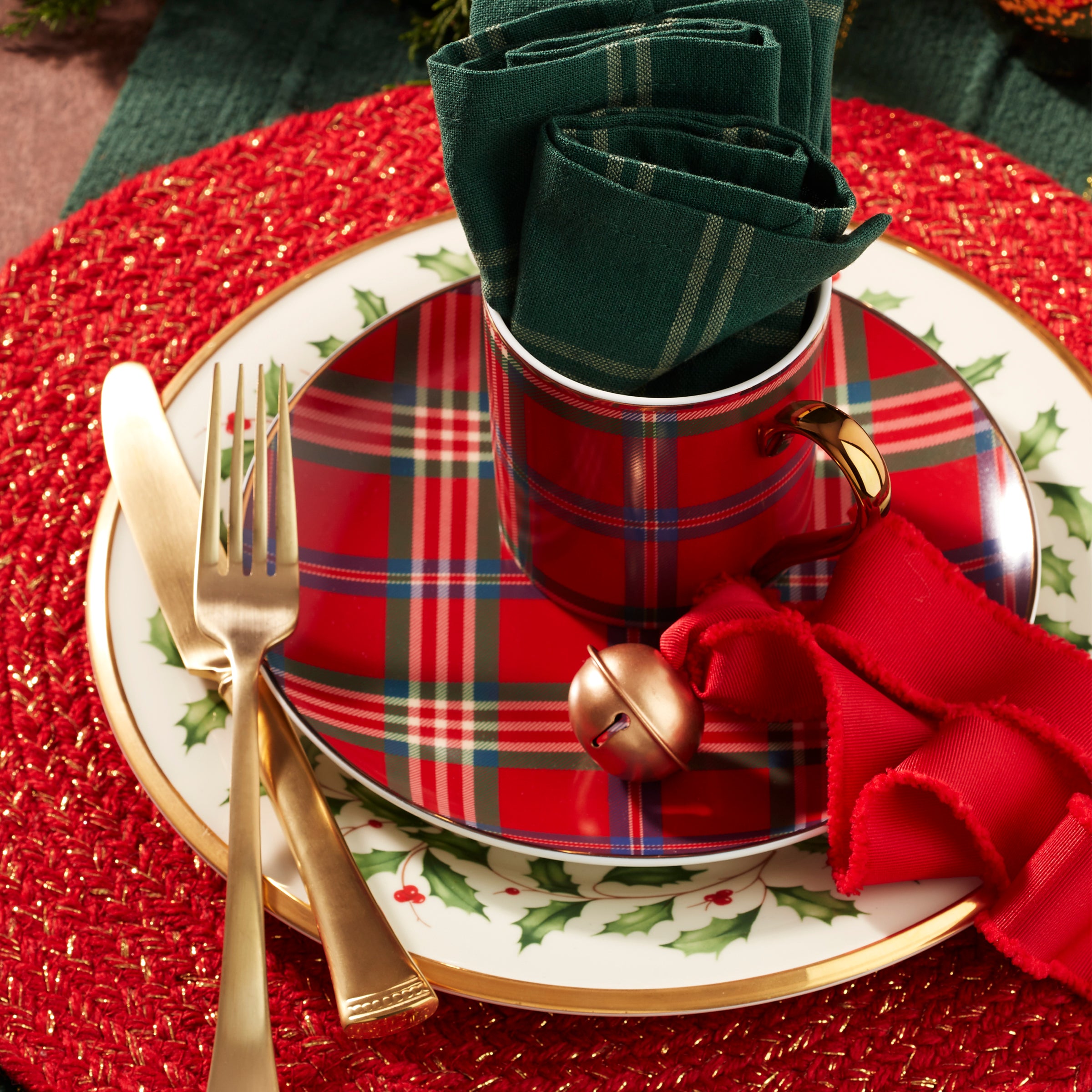 Red Tartan Accent Plates for Holiday Table - Set of 4