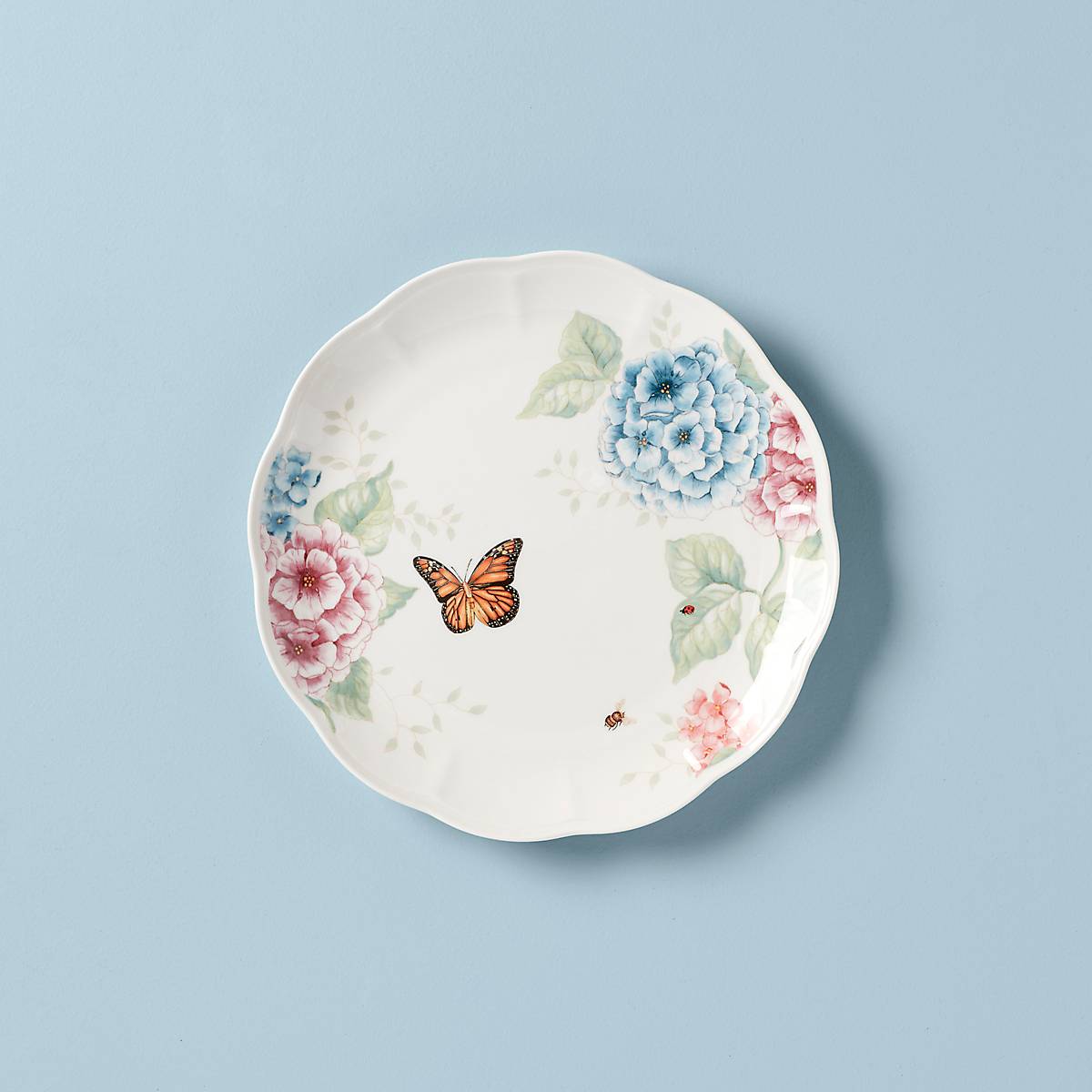 Hydrangea & Butterfly Dinner Plate | Scalloped Ceramic Dish